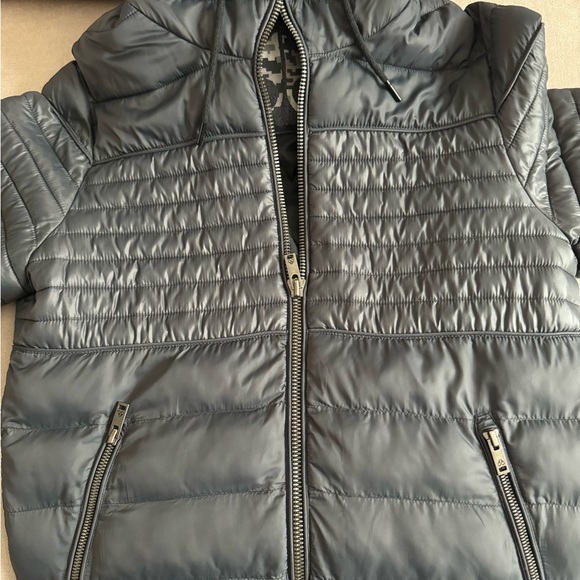 Jacket size small (Moosr Knuckles) - Picture 5 of 10